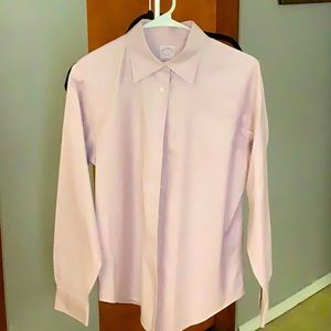 Brooks Brothers size 8 classic fit blouse.
